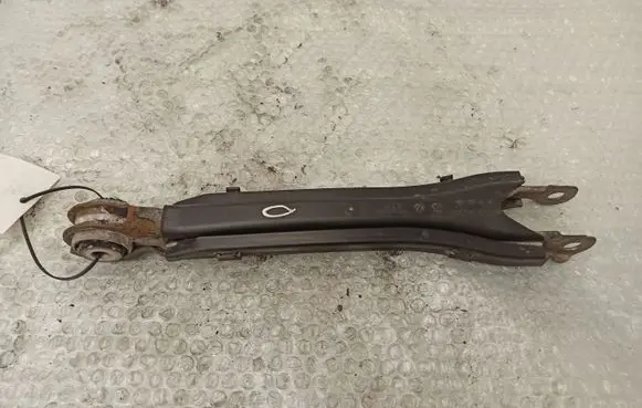Mercedes-Benz C W204 Rear upper control arm/wishbone A2043521488