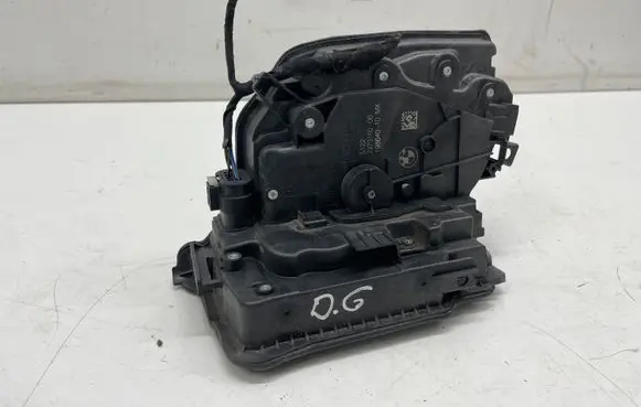 BMW X4M F98 Rear door lock 7473160