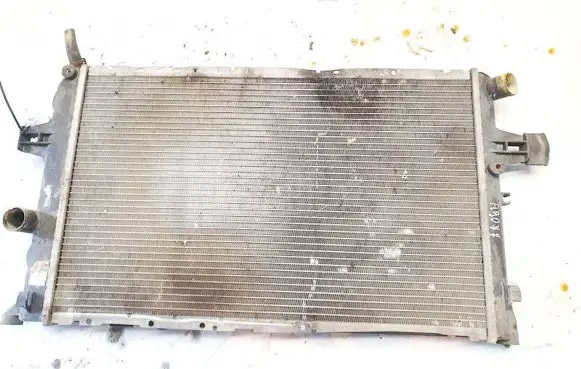 Opel Astra G Coolant radiator