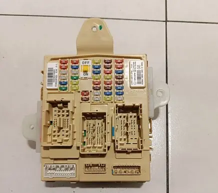 KIA Sorento Fuse module 954002P436 XM436G5160EX