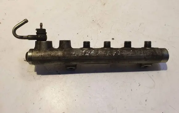 Opel Astra H Fuel main line pipe 0445214049
