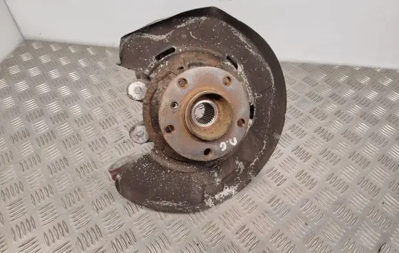 BMW 7 F01 F02 F03 F04 Rear wheel hub 6775854