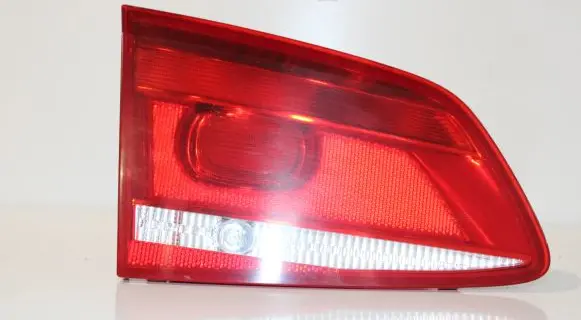 Volkswagen PASSAT B7 Tailgate rear/tail lights 3AF945093J