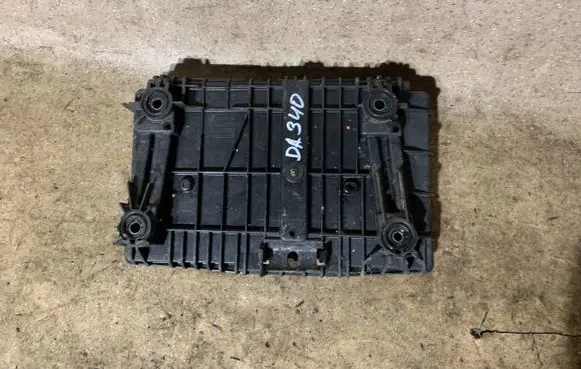 Battery box tray