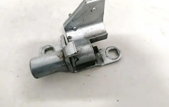 Ford Mondeo MK IV Rear door lower hinge