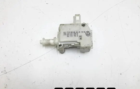 Volkswagen Lupo Central locking motor 3b0959781