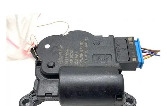 Skoda Octavia Mk3 (5E) Air flap motor/actuator 5Q0907511L
