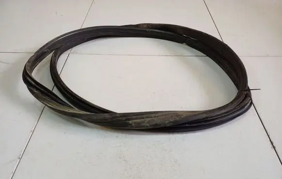 Opel Zafira A Rubber seal front coupe door 