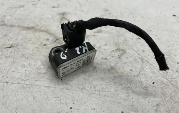Mercedes-Benz ML W164 Airbag deployment crash/impact sensor A0055421218