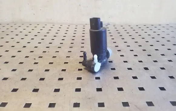 Volvo XC90 Windscreen/windshield washer pump 1037554001 190112C