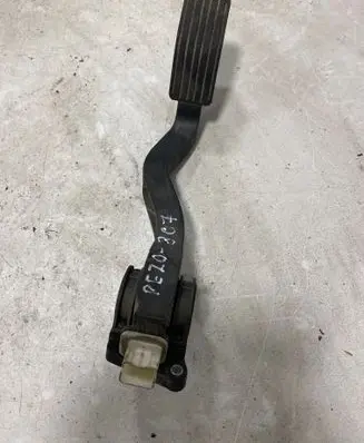 Peugeot 307 Accelerator throttle pedal F00C3E2429