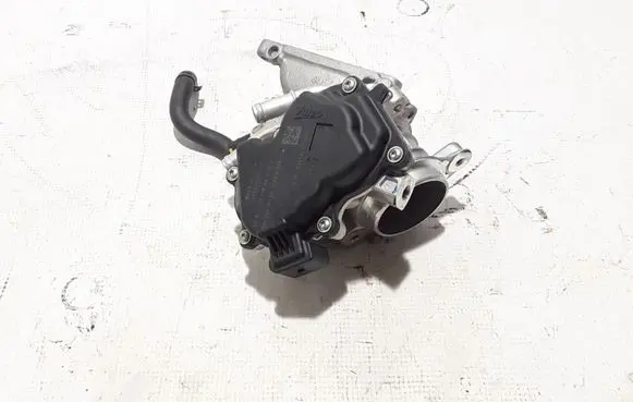 Volkswagen Caddy Throttle valve 04L128059AA