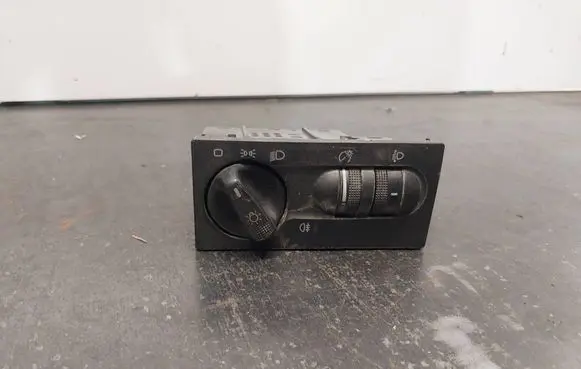 Volkswagen Transporter - Caravelle T4 Light switch 701941531E