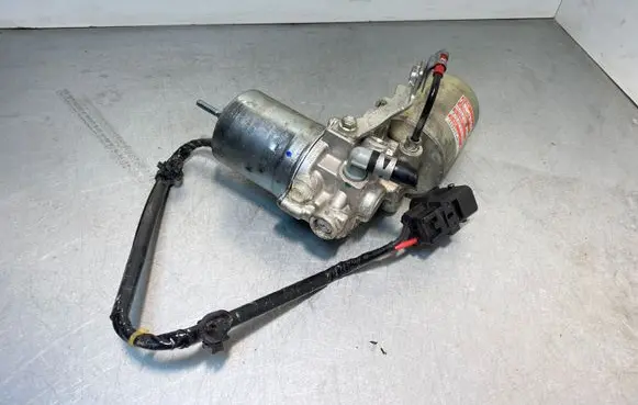 Toyota Prius (XW50) Brake booster 17616B534