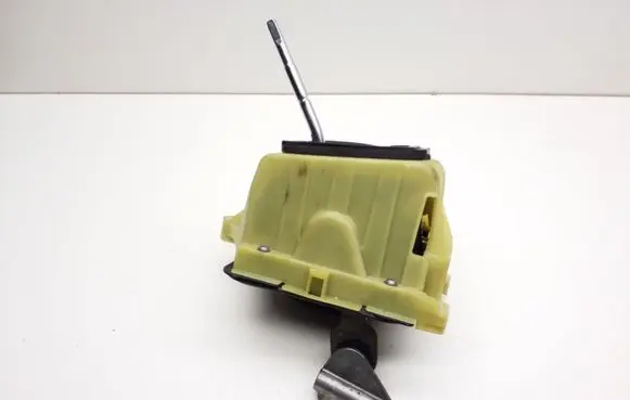 Mercedes-Benz E W212 Gear shifter/selector a2042678124