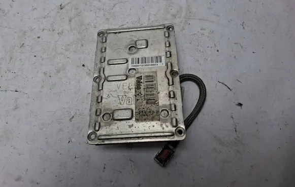 Volkswagen PASSAT B6 Xenon control unit/module 89030471 271103 739341121