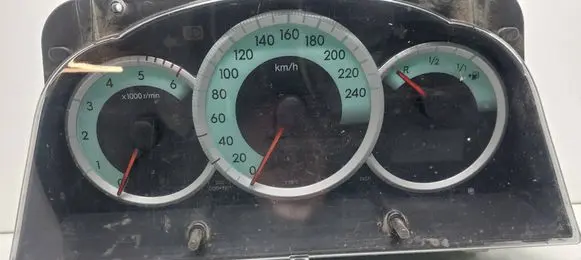 Toyota Corolla Verso AR10 Speedometer (instrument cluster) 838000F090 MB2574303100