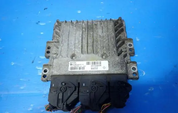 Renault Scenic III - Grand scenic III Engine control unit/module 237104833R 237104832R S180153110A