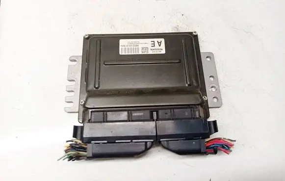 Nissan Primera Engine control unit/module MEC37010