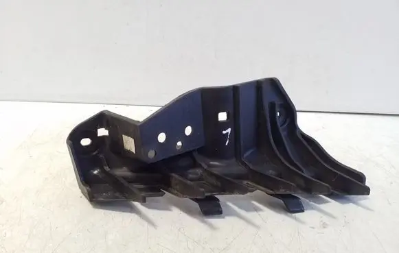 KIA Soul Front bumper mounting bracket 86551B2000