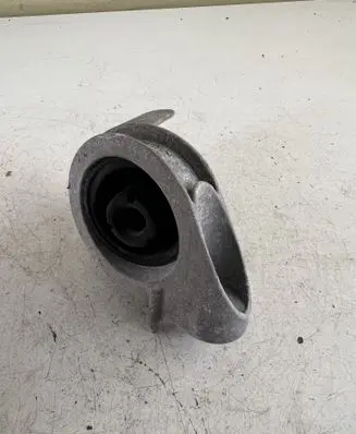Jeep Grand Cherokee WL Muffler mount bracket/holder 68440476AA 68440476A 68440476