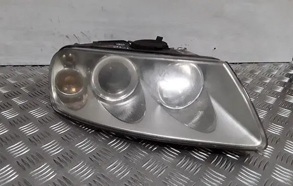 Volkswagen Touareg I Headlight/headlamp 7l6941016