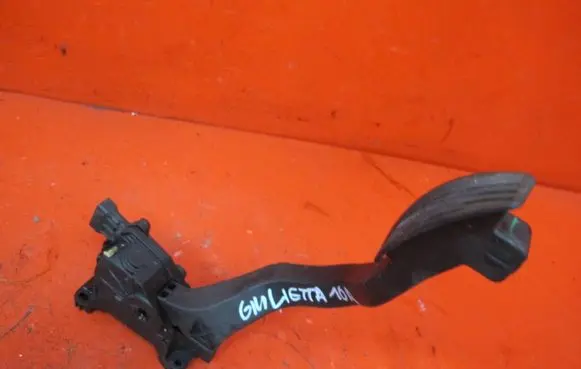 Alfa Romeo Giulietta Accelerator throttle pedal 505212670
