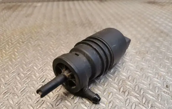 Windscreen/windshield washer pump