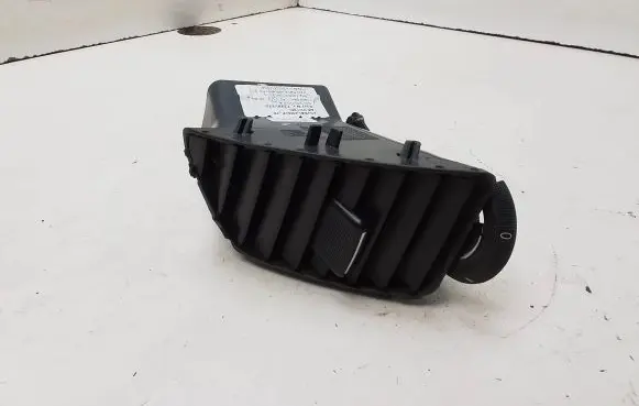 Opel Insignia A Dash center air vent grill 13282235