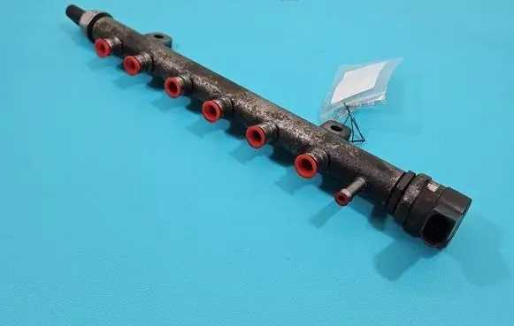 Fuel main line pipe