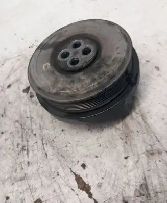 Mercedes-Benz E W212 Crankshaft pulley A651035101
