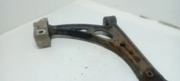 Volkswagen Touran I Front lower control arm/wishbone