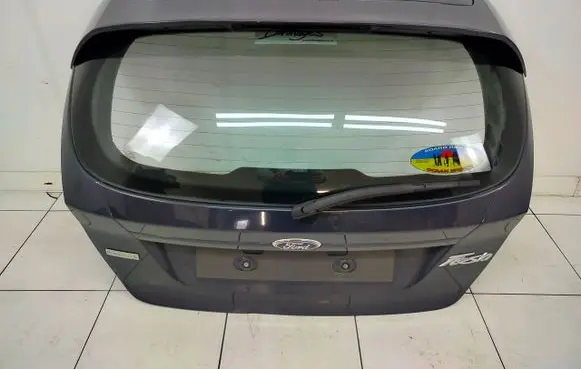Ford Fiesta Tailgate/trunk/boot lid 