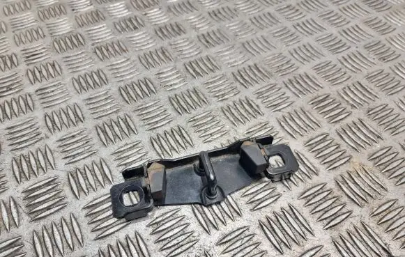 Ford Mondeo MK IV Loading door lock loop/hook striker 3m51r404b12