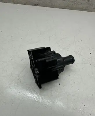 Porsche Macan (95B) Electric auxiliary coolant/water pump 8K0819147A