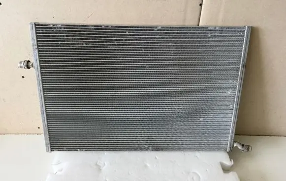 Mercedes-Benz C W205 Coolant radiator A0995002003 000558