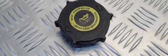 Ford Focus Oil filler cap 93FF6766AA