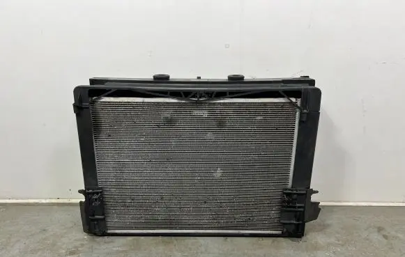 BMW 5 F10 F11 Radiator set 8509168 DX35037
