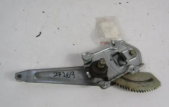 Toyota Corolla E90 Rear door manual window regulator 
