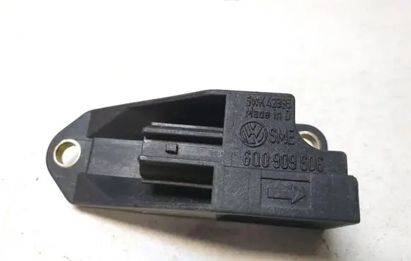 Volkswagen Caddy Airbag deployment crash/impact sensor 6Q0909606