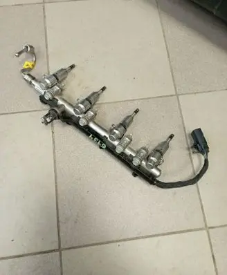 Chevrolet Camaro Fuel injection system set 12689354