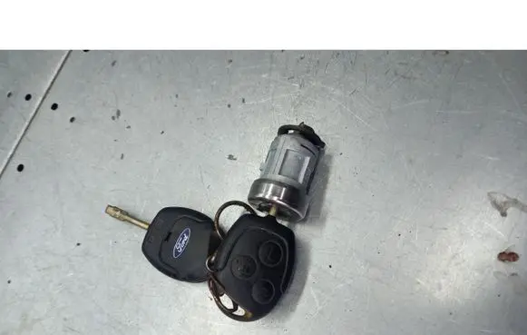 Ford Mondeo MK IV Ignition lock