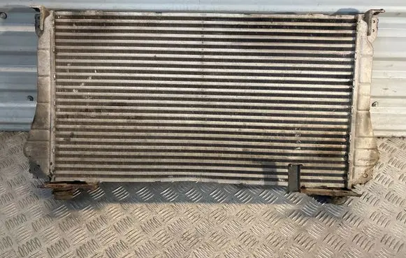 Toyota Verso Intercooler radiator JD1271004970 8D7650000 0X020