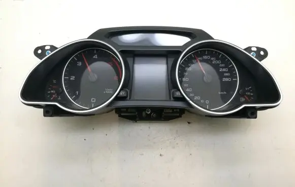 Audi A5 8T 8F Speedometer (instrument cluster) 8T0920931A