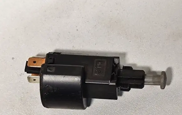 Opel Astra G Brake pedal sensor switch 09132299 09175172 09175185