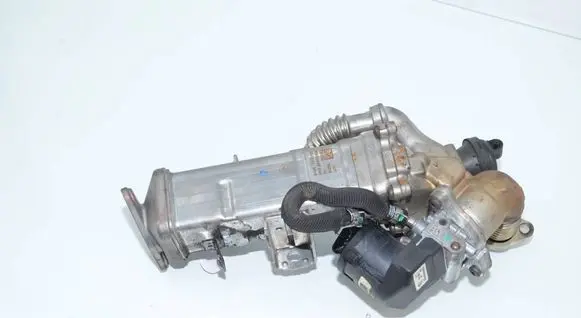 BMW 6 F06 Gran coupe EGR valve cooler 7822350 11717822350