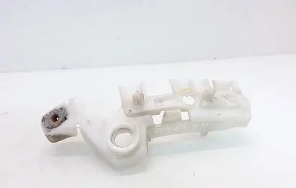 Renault Megane III Front bumper mounting bracket