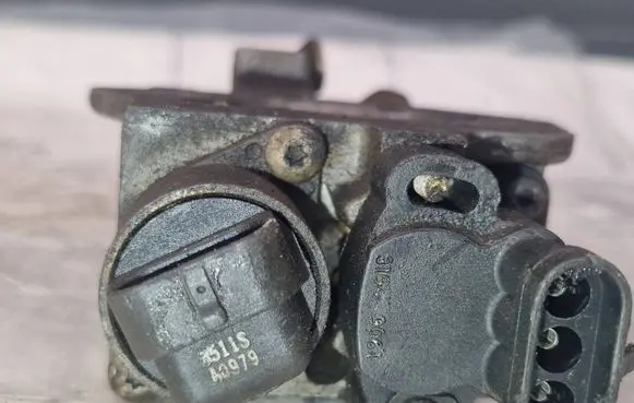 Jeep Cherokee XJ Throttle valve