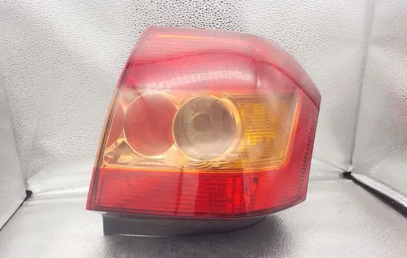 Toyota Corolla E120 E130 Rear/tail lights B156002311 V259BL