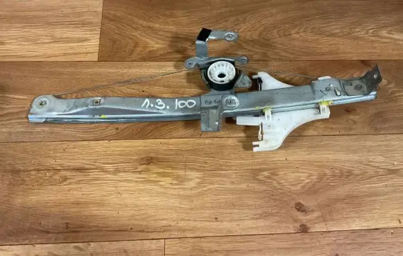 Ford Mondeo Mk III Rear window lifting mechanism without motor 1S71F27001BM